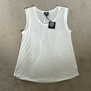 NWT BOBEAU white soft marble Bobeau tank in medium